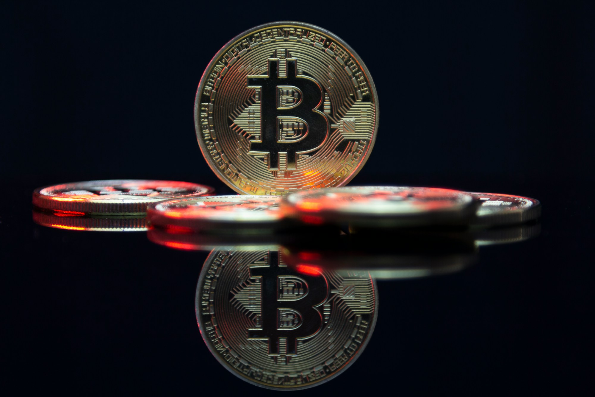 ​Bitcoin Tumbles to $76,000 as CLARITY Act Hopes Fade and Fed Rate Hike Looms