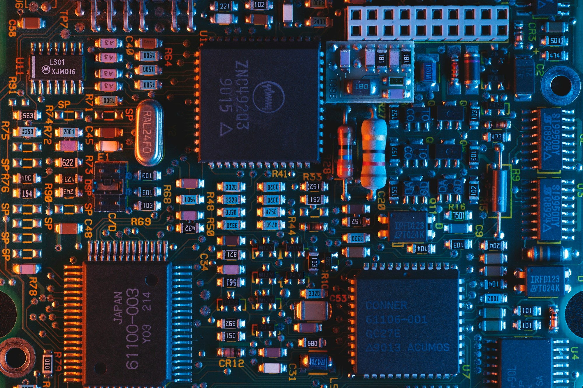 ​Chip Stocks Rally as AI Demand Reignites Semiconductor Optimism