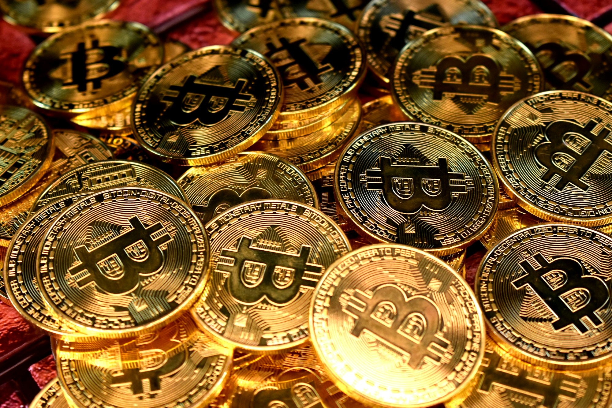 Gold and Bitcoin Slide as Blowout Jobs Report Revives Fed Rate-Hike Fears