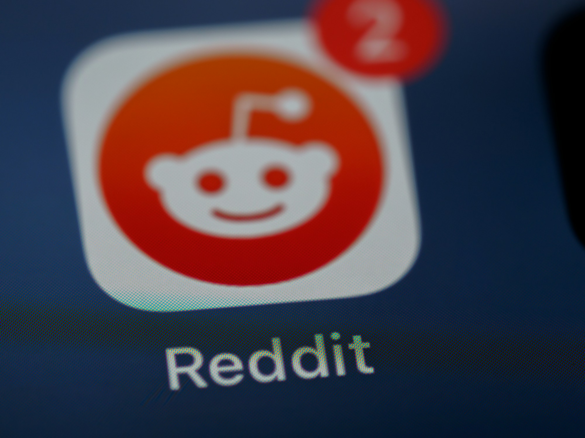 Reddit Tumbles Again as ChatGPT Citations Shrink