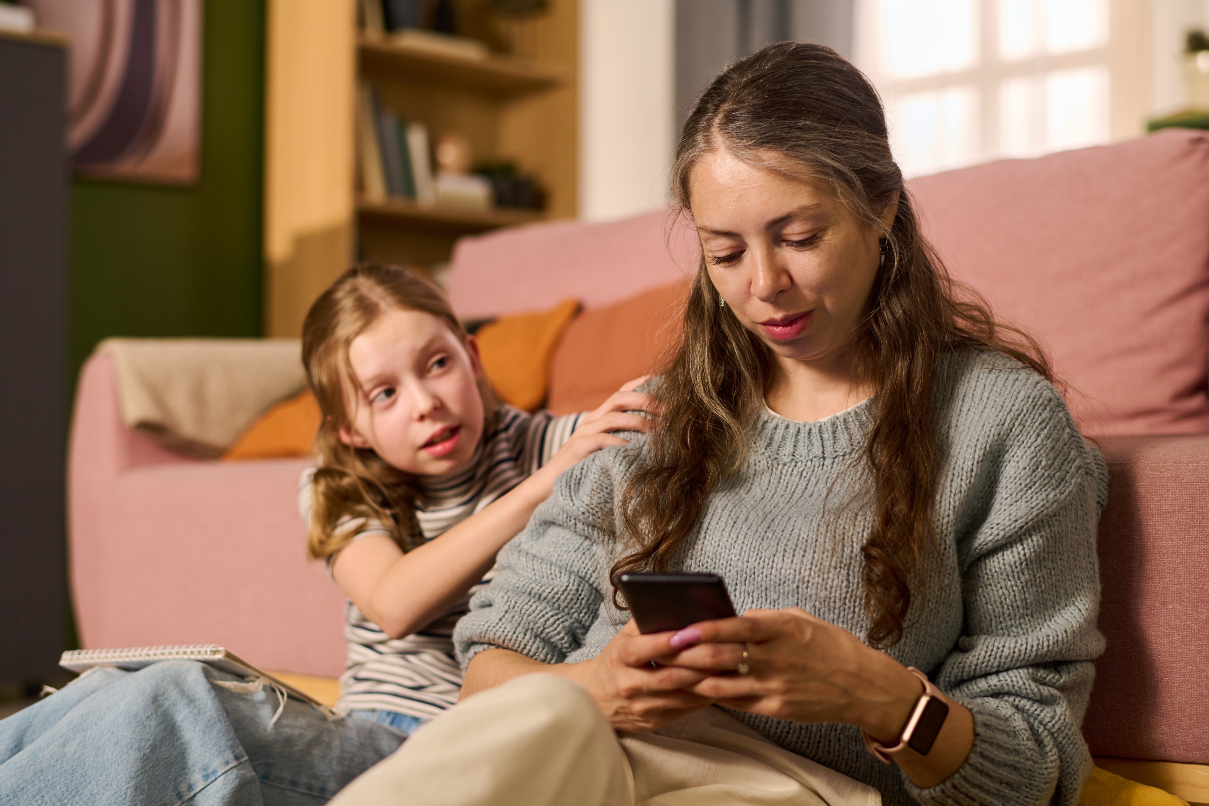 distracted parenting