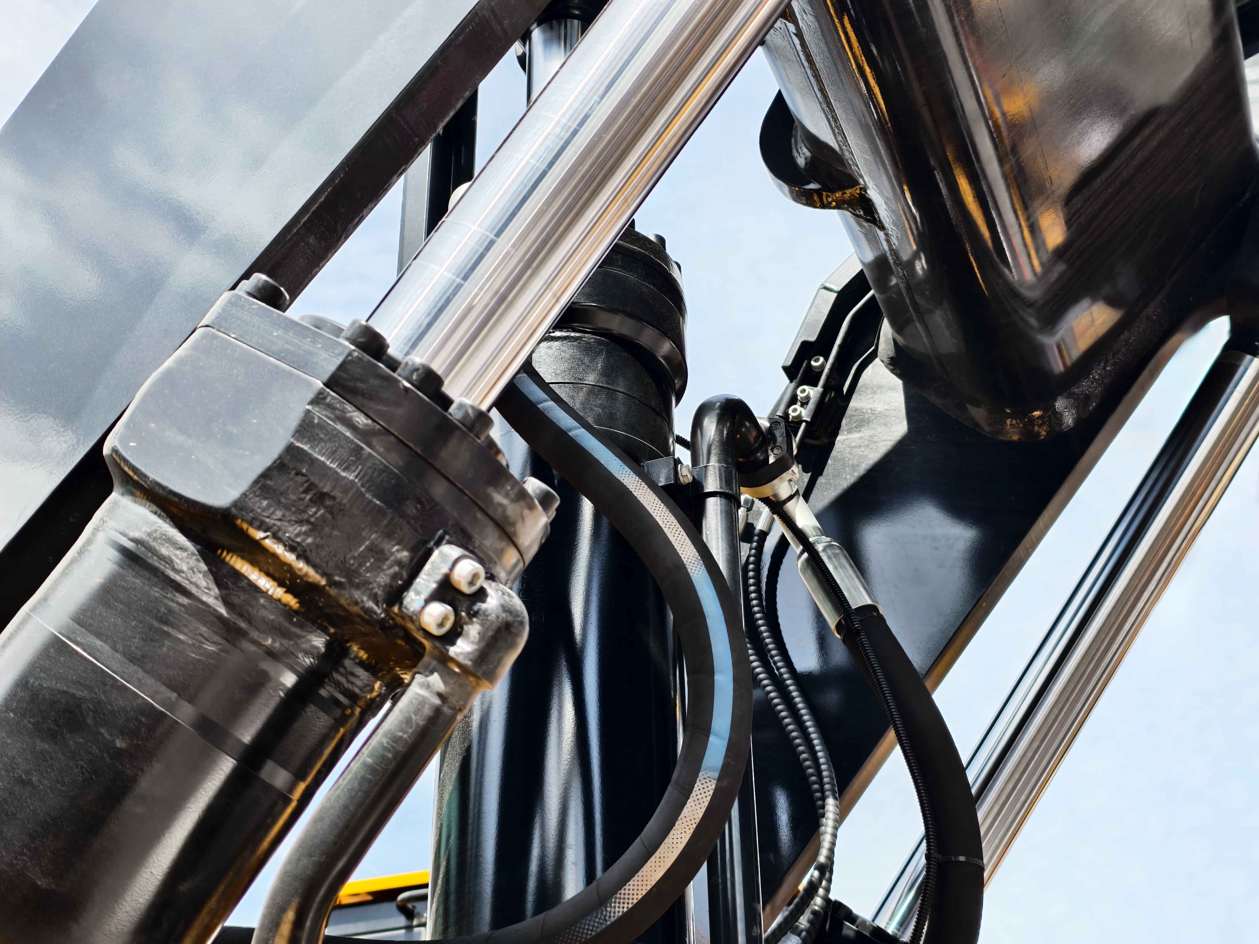 hydraulic equipment repair and maintenance